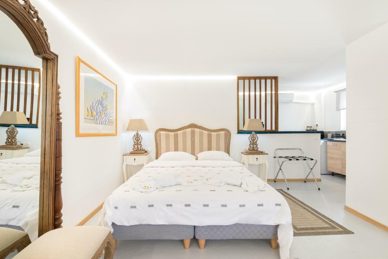 Syros Village Suites Vári エクステリア 写真