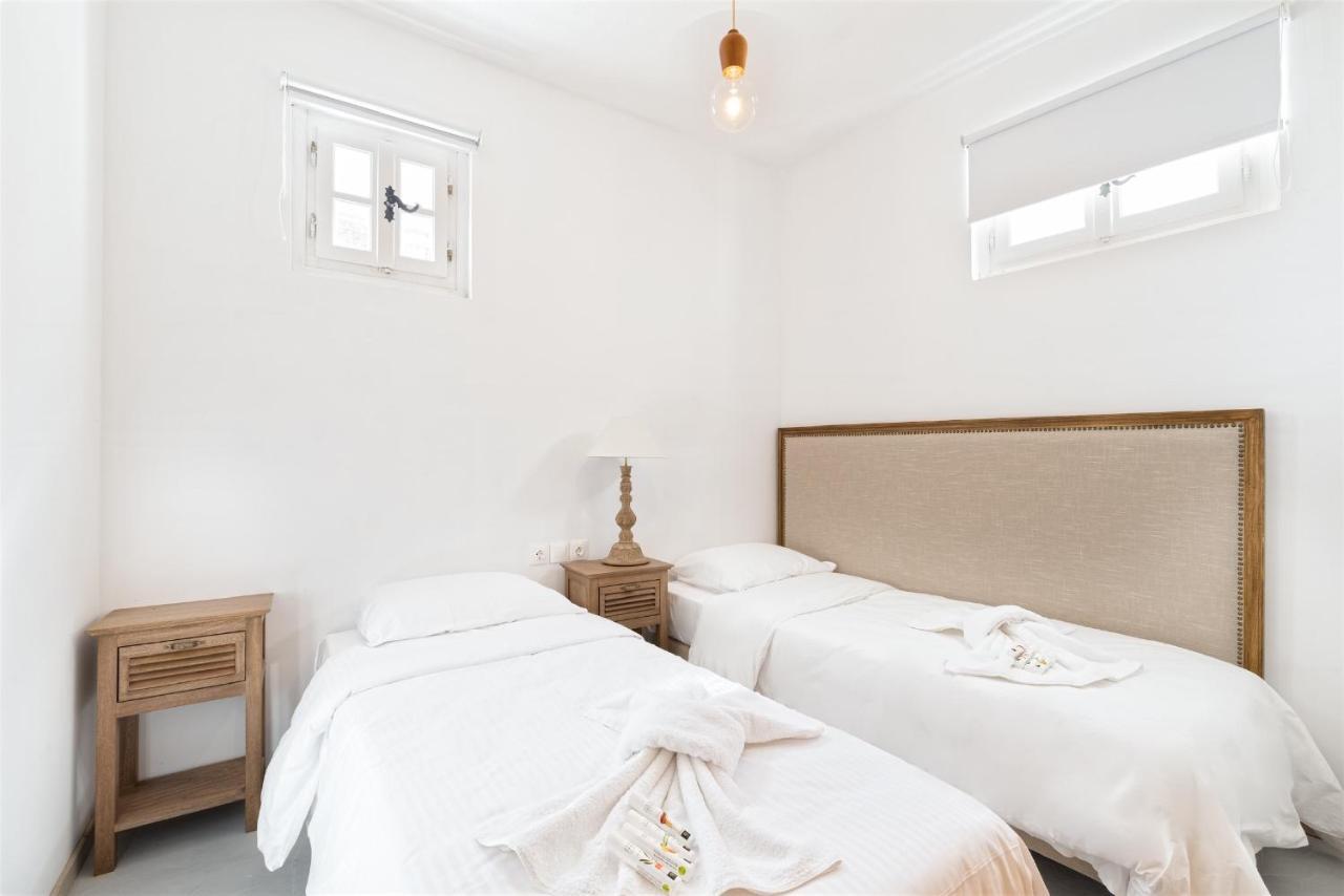 Syros Village Suites Vári エクステリア 写真